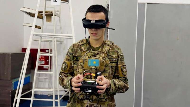 В Казахстане открыли военную школу для подготовки специалистов БПЛА